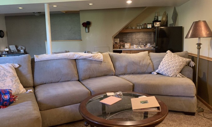 Winthrop Harbor Apartment | Large, Beautiful, bright, suite. Near Naval Base & 6 Flags