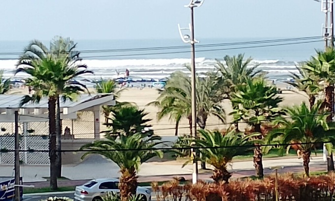 Guilhermina Apartment | Large apartment, sea view with Wi-Fi