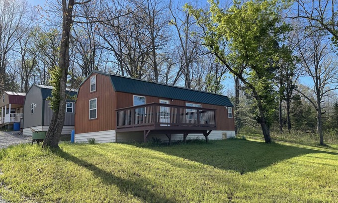 Waynesville Cabin | Large Cabin Sleeps 10