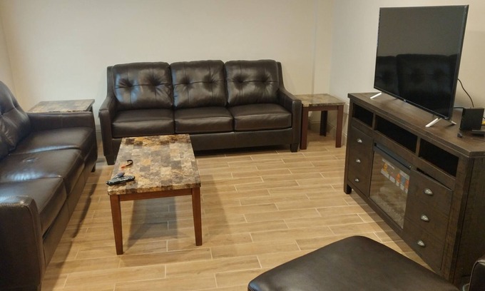 Lancaster Apartment | Large Ground Floor Apartment - City Location