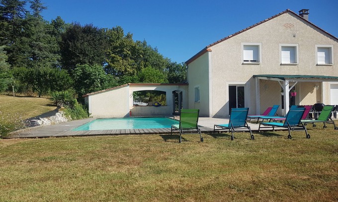 Layrac House | Large house 15 persons coteaux de gascogne en lot et garonne with swimming pool