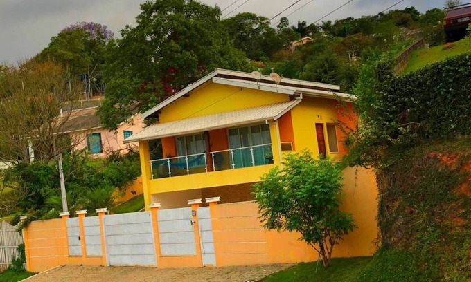 Laranja Azeda Cottage | Large house in condominium, 3 bedrooms, 5 bathrooms and large yard