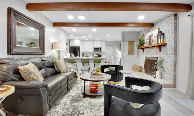 Greenville - Spartanburg House | Large/Modern Home, Walk to Paris Mtn. State Park