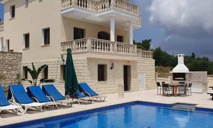 Kathikas Villa | Large Private Pool & Garden, Sleeps 8 , Family Friendly and Views of Troodos
