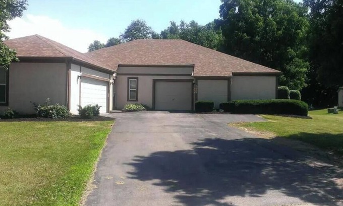 Dublin House | Large Ranch In Old Historic Dublin near Bridge Street district