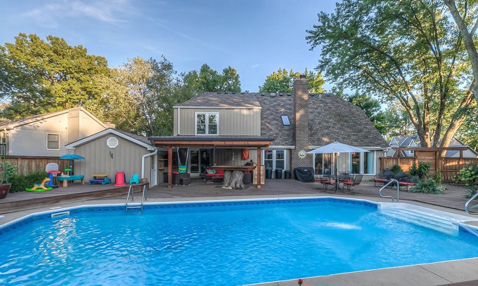 Shawnee House | Large Updated Home with Pool - Perfect place for Entertaining! Prime Location!