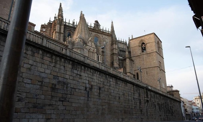 Plasencia Apartment | Las Dos Catedrales 1