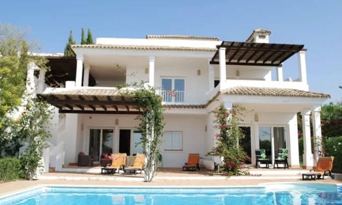 Benalup-Casas Vieja Villa | Las Mimosas Benalup - villa de vacances spacieuse à Benalup avec une vue panoramique superbe.