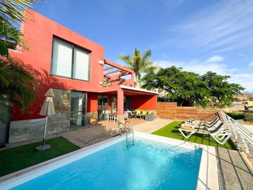 Salobre Villa | Las Terrazas 11 Villa el Mirador by CanaryScape
