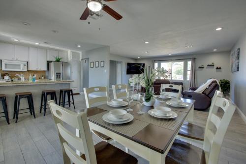 Las Vegas House | Las Vegas Retreat with Yard Less Than 5 Mi to Strip!