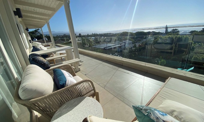 Plettenberg Bay House | Lasalle Holiday Home - All the space, all the amenities. Sun, fun, views anyone?