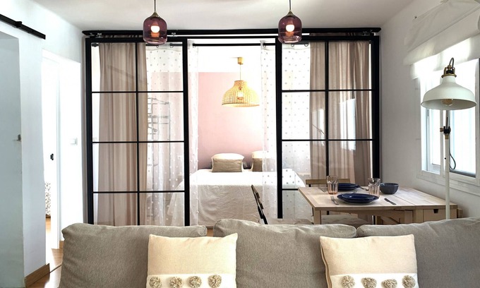 Malaga-Este Apartment | Lauri 123 - MálagadeVacaciones