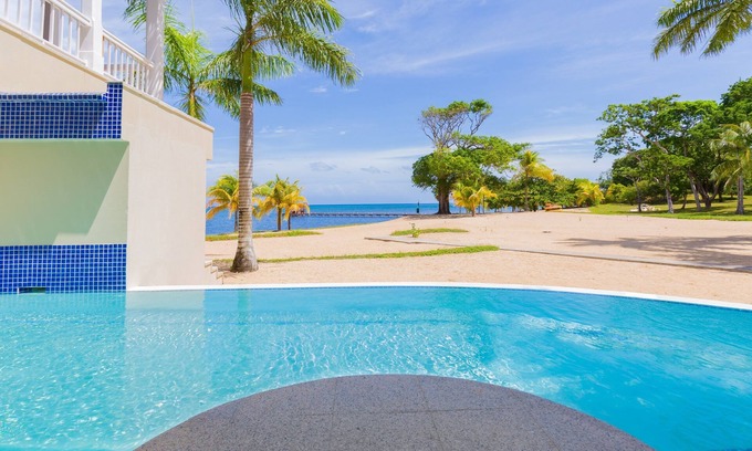 Lawson Rock Condo | Lawson Rock - Angelfish 101 Studio Bedroom Condo by RedAwning