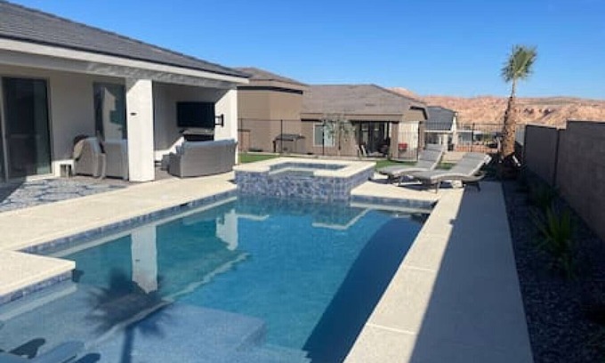 Mesquite House | Lazy Boy Manor BL991940 by J and Amy