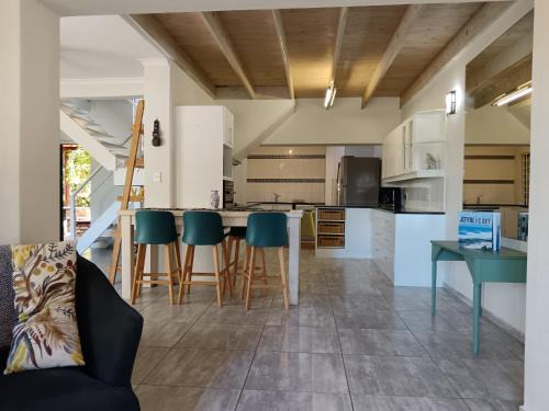 Wavecrest Apartment | Lazy Days Apartments - Jeffreys Bay