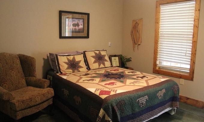 Joppa Cabin | Lazy G Cabin #5 (Duplex Cabin)