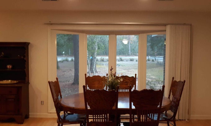 Myrtle Grove House | Lazy Oaks peaceful solitude!