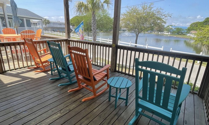 Garden City House | Lazy Pelican Beach House