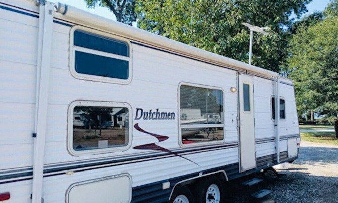 Redwood House | Lazy Sunny Lake Days