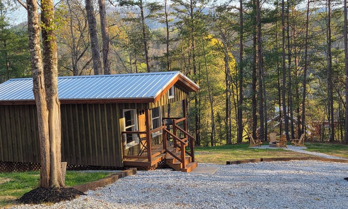 Robbinsville House | Lazy T Cabins - Grand Teton