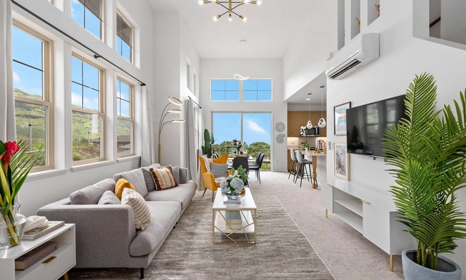 Makaha Valley House | Le'ale'a by AvantStay | Ocean + Mountain Views!