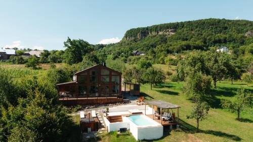 Sisesti Ski Chalet | Le Chalet M - Cabană cu o panoramă de poveste.