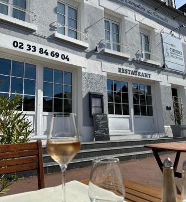 La Ferte-Frenel Hotel | Le Comptoir du Paradis