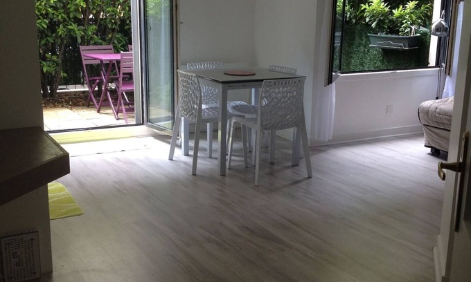 La Croix Rousse Condo | "Le Croix Roussien " Lyon center 1 to 4 persons Rated 3 *