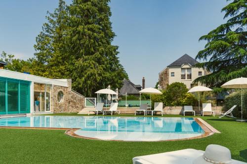 Juvigny-sous-Andaine Hotel | Le Manoir du Lys, The Originals Relais