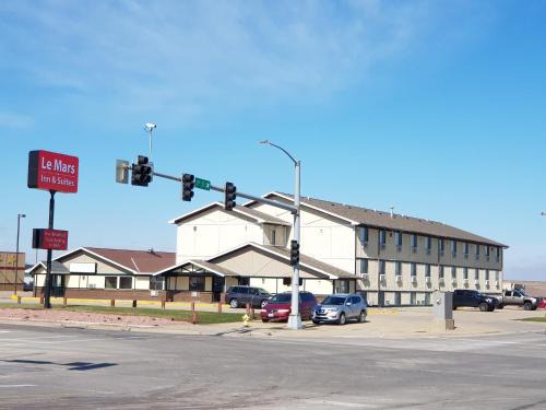 Le Mars Hotel | Le Mars Inn and Suites