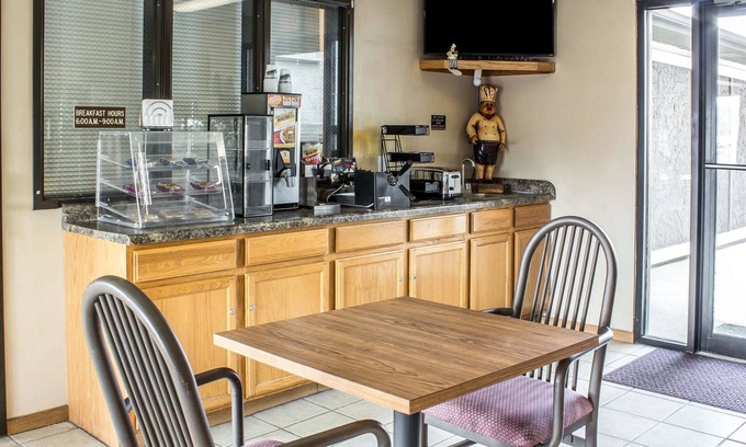 Le Mars Hotel | Le Mars Inn & Suites