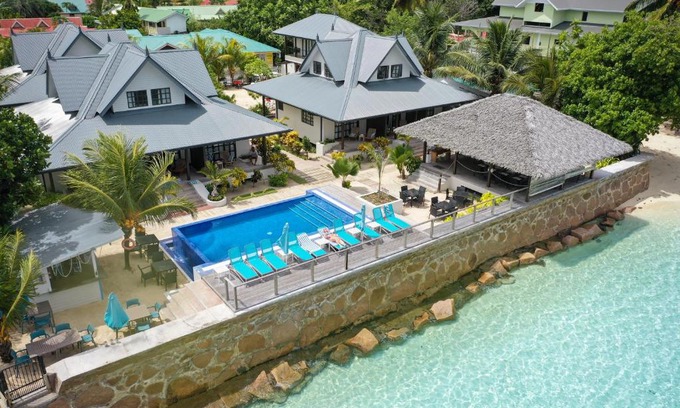 La Passe Hotel | Le Nautique Waterfront Hotel La Digue