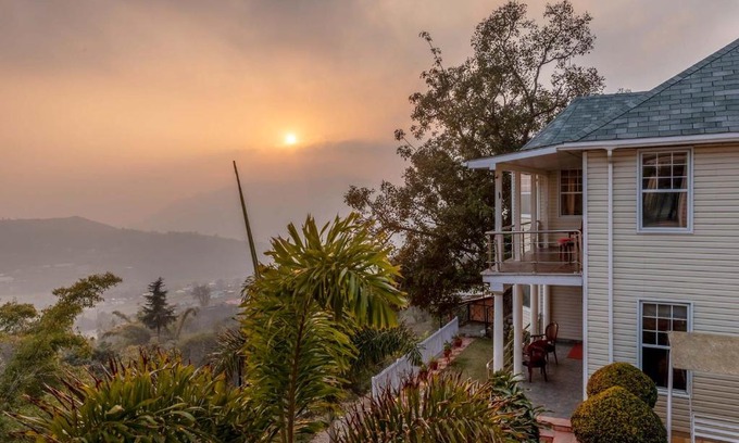 Vijraula Villa | Le Reve Valley - Canadian cottage 1 - 3BHK Luxury cottage,Bonfire,Barbeque,Gym,Kids play zone,Lake view