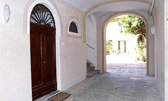 Pisa City Centre Apartment | Le Volte-Pisa - Two Bedroom Apartment, Sleeps 5