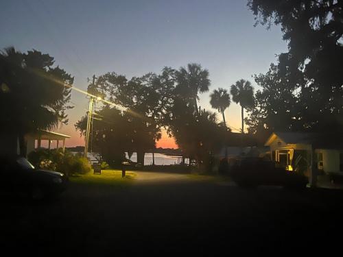 Cedar Key House | Leaning Oak Bungalow