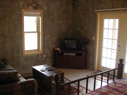 Custer Apartment | Lefty's Hideout