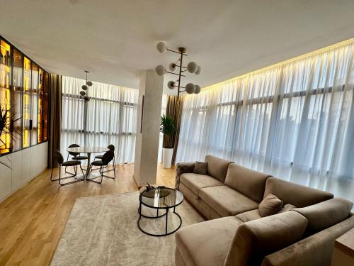 Niksic Apartment | Lena City Loft