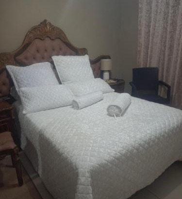 Makhado Bed & Breakfast | Leopard Pezeld BnB