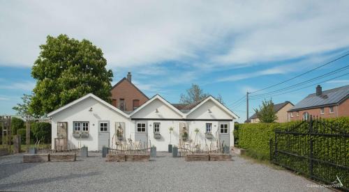 Grandhan Bed & Breakfast | Les Chambres du Vivier, chambres d'hôtes et gîte - à 100m -