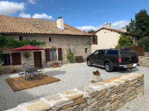 Vanzay House | Les Roches