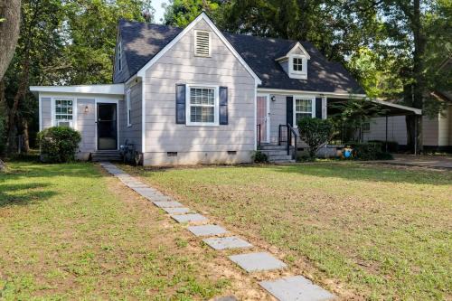 Greenwood Apartment | Less Than 1 Mi to Dtwn Updated Studio in North Greenwood!