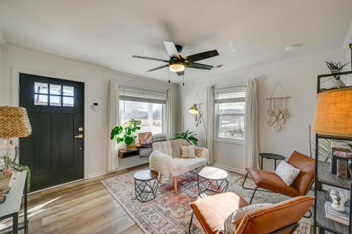 Parker House | Less Than 3 Mi to Dtwn Modern Cottage in Greenville!