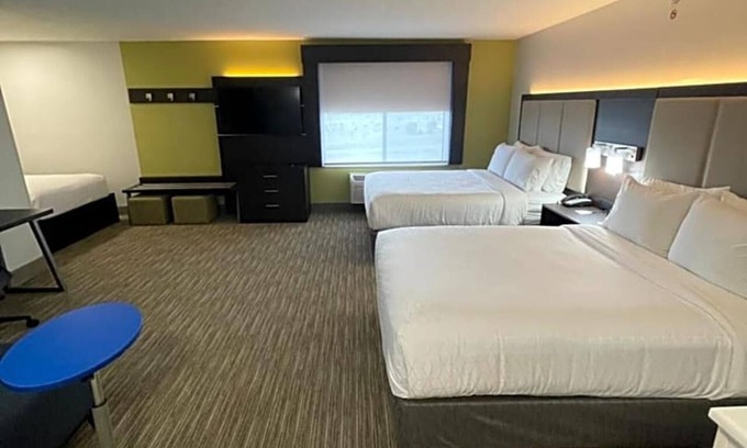 Las Vegas Apartment | Less than a minutes’ drive from Interstate 25, this Las Vegas .