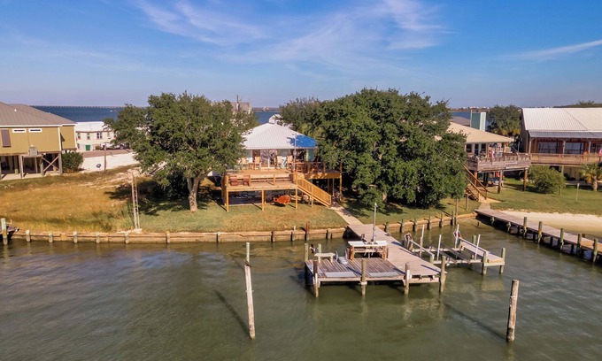 Royal Lagoons House | "Lewis Landing II" Waterfront with Dock, 5 Bedrooms, 2 Baths