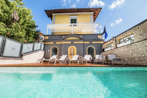 Santa Croce Hotel | LHP River Club