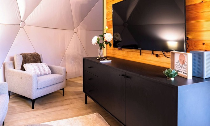 Pikeville Cabin | Life on the Edge in Luxury