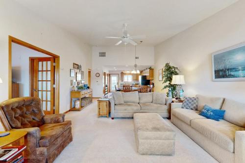 Lake Delton House | Lighthouse Cove Condo Resort: 418