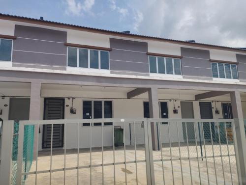 Tasek Gelugor House | Lilly Grove Homestay