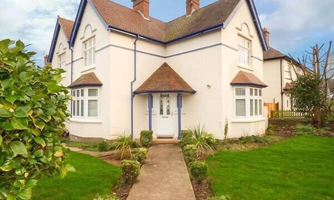 Minehead Cottage | Lily House