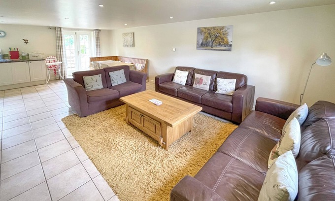 Nassington Cottage | Lily Pad 2 - UK43901